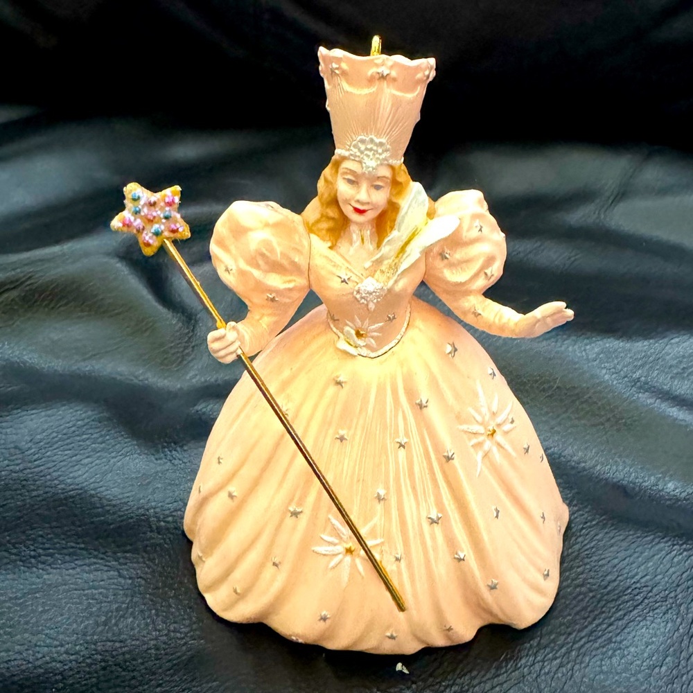 Vintage 1995 Hallmark Wizard of Oz Glinda the Good Witch Ornament